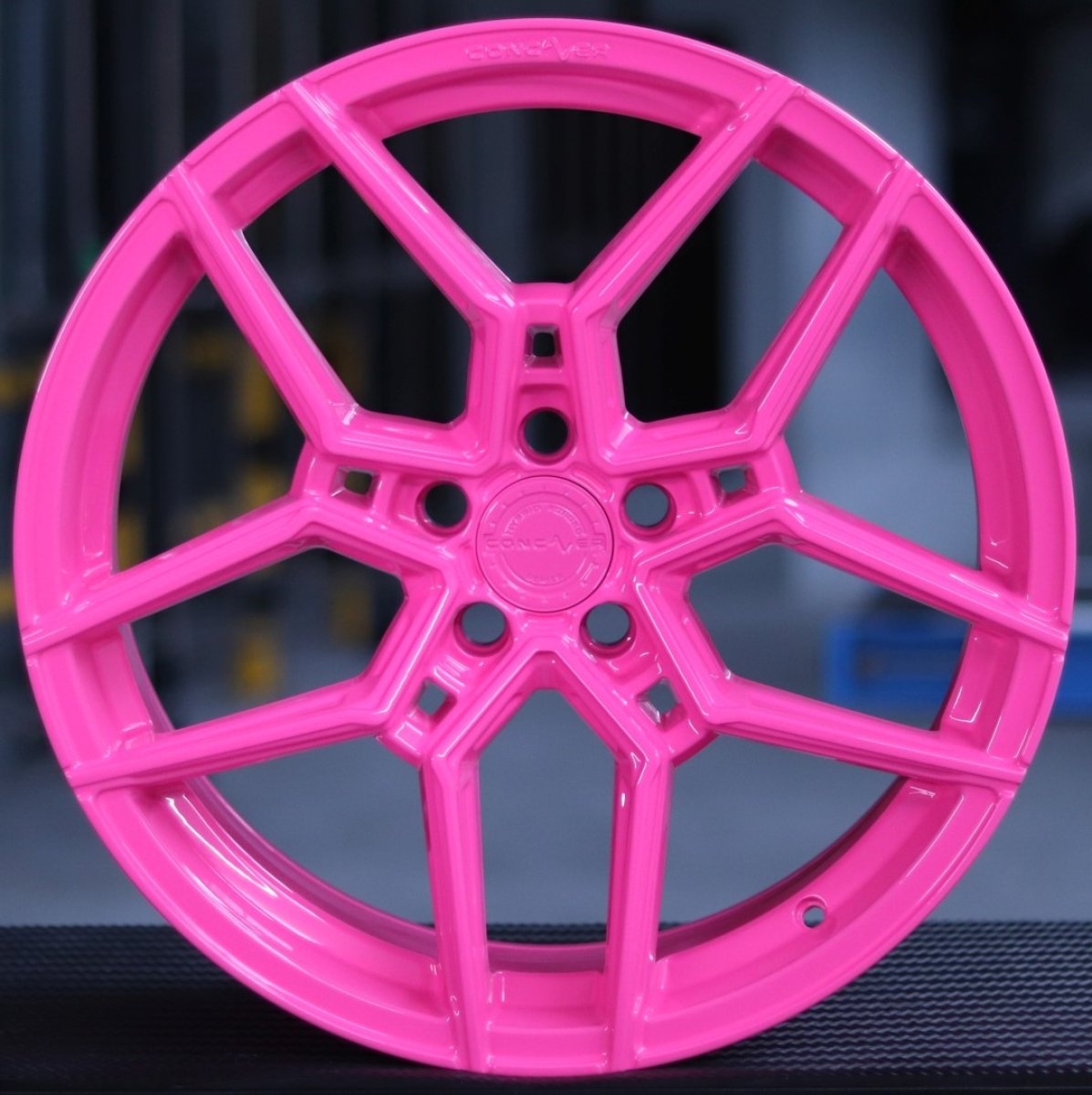 Concaver CVR5 19x9,5 Gloss Neon Pink